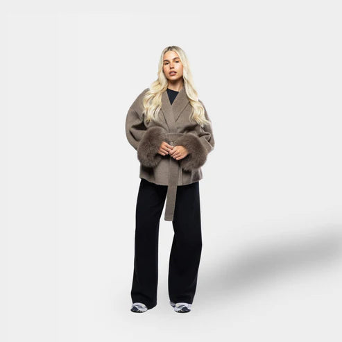 Sophia | Timless Warmth